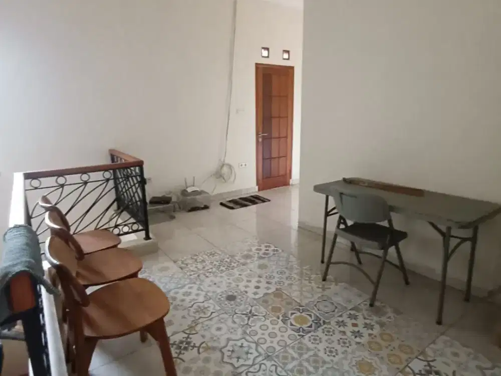 Dijual Ex Cafe + Rumah di Jl. Gajah Sayap Buahbatu Bandung