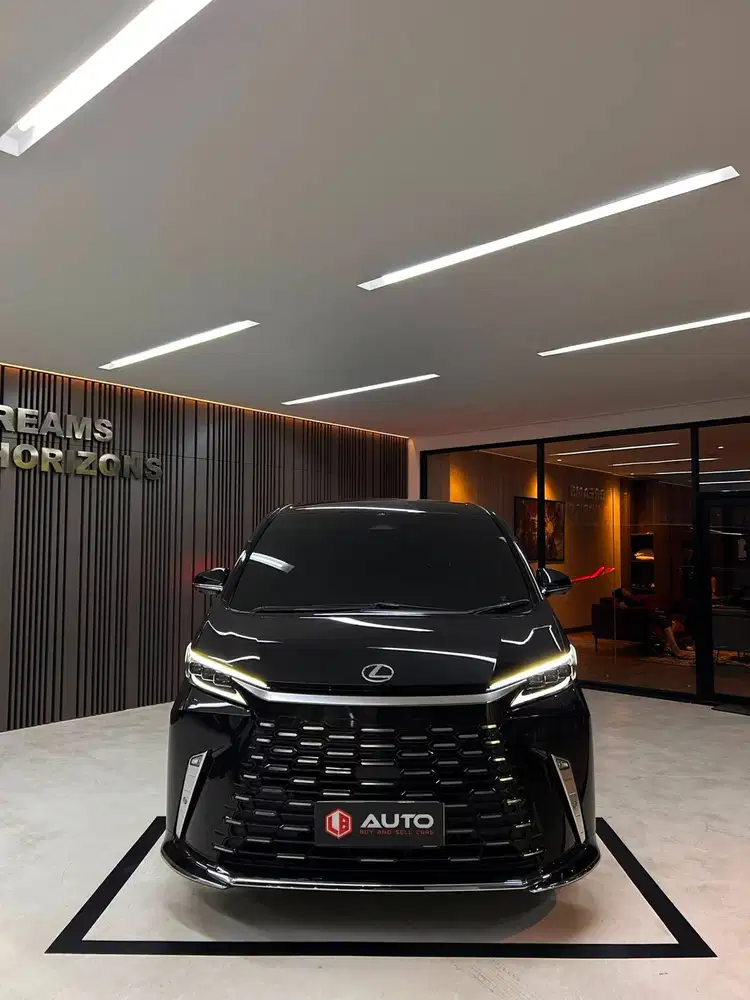 Lexus LM350 Hybrid LM350H 2025 Hitam 7-Seater Km8rb Nik 2024 B1217HZD