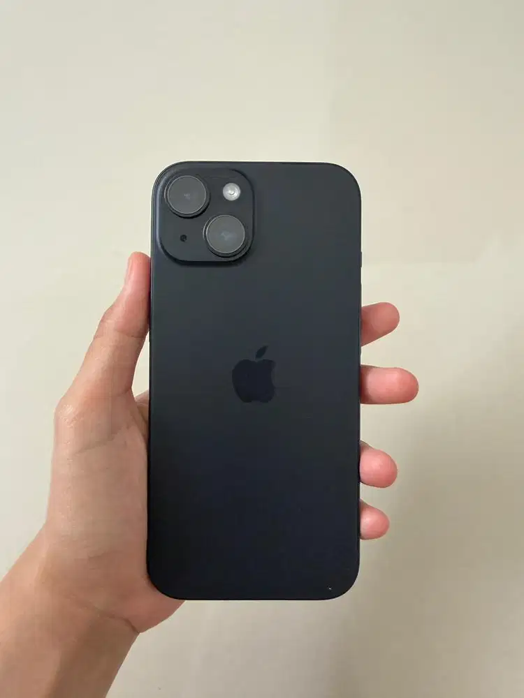 [SECOND] iphone 15 basic 256gb (ex blibli)