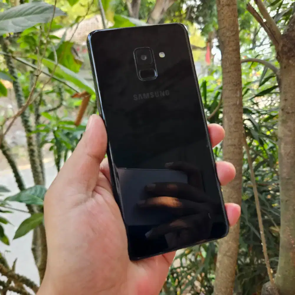 Samsung Galaxy A8 Plus 2018 6/64GB Black Normal Mulus