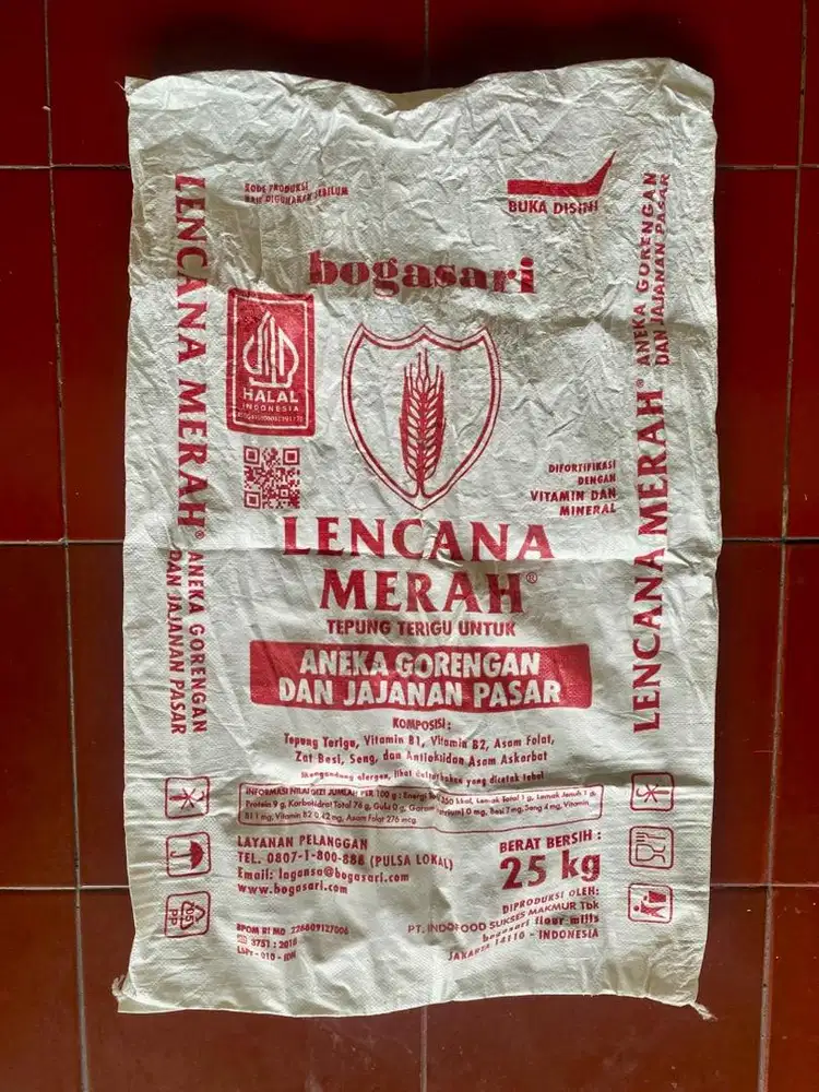 Karung Bekas tepung Bogasari 25 kg