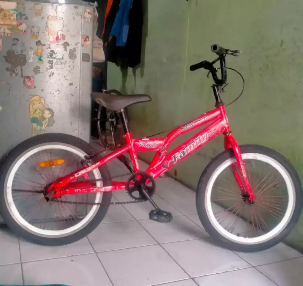 Sepeda BMX family UK 20