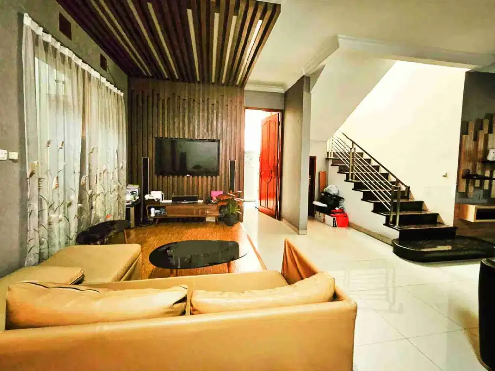 Dijual Cepat Rumah Mewah Siap Huni Buah Batu Regency Semi Furnished