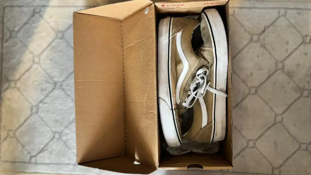vans uk 43 yellow