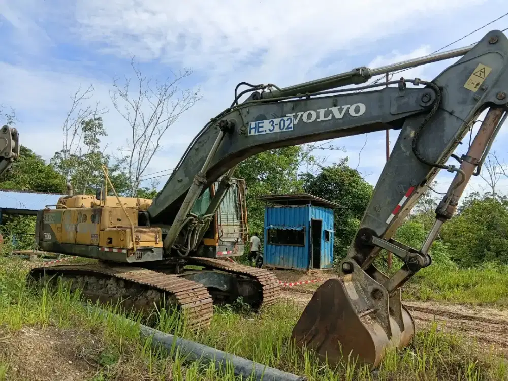 Exavator dijual scrap