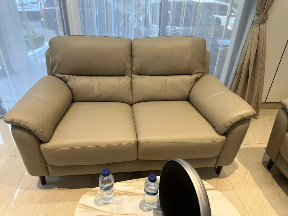 SOFA SET 1+2+3 SEATER KULIT ASLI PREMIUM — KONDISI SEPERTI BARU!
