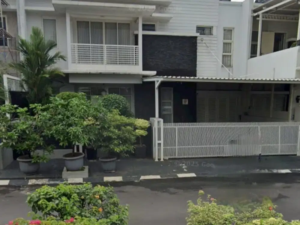 Dijual Rumah Besar & Mewah, Siap Huni Nyaman & Strategis di Lokasi Premium di Grand Galaxy City, Bekasi Selatan