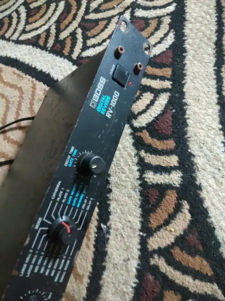 FX rack BOSS RV-1000 rare
