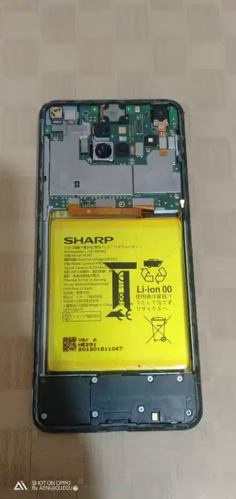 Aquos Sharp Sense 4  8 /128