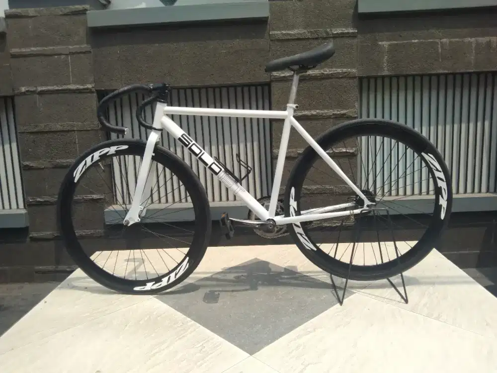 Sepeda fixie solois 02