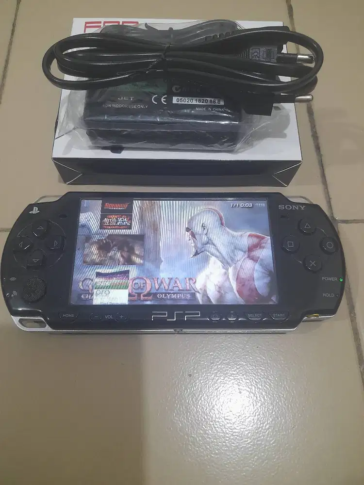 Psp slim seri 2000 Mulus No Mines Memory 8gb Full game Plus Cassan