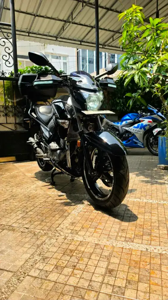 Suzuki Inazuma (Modifikasi sangat proper model touring)