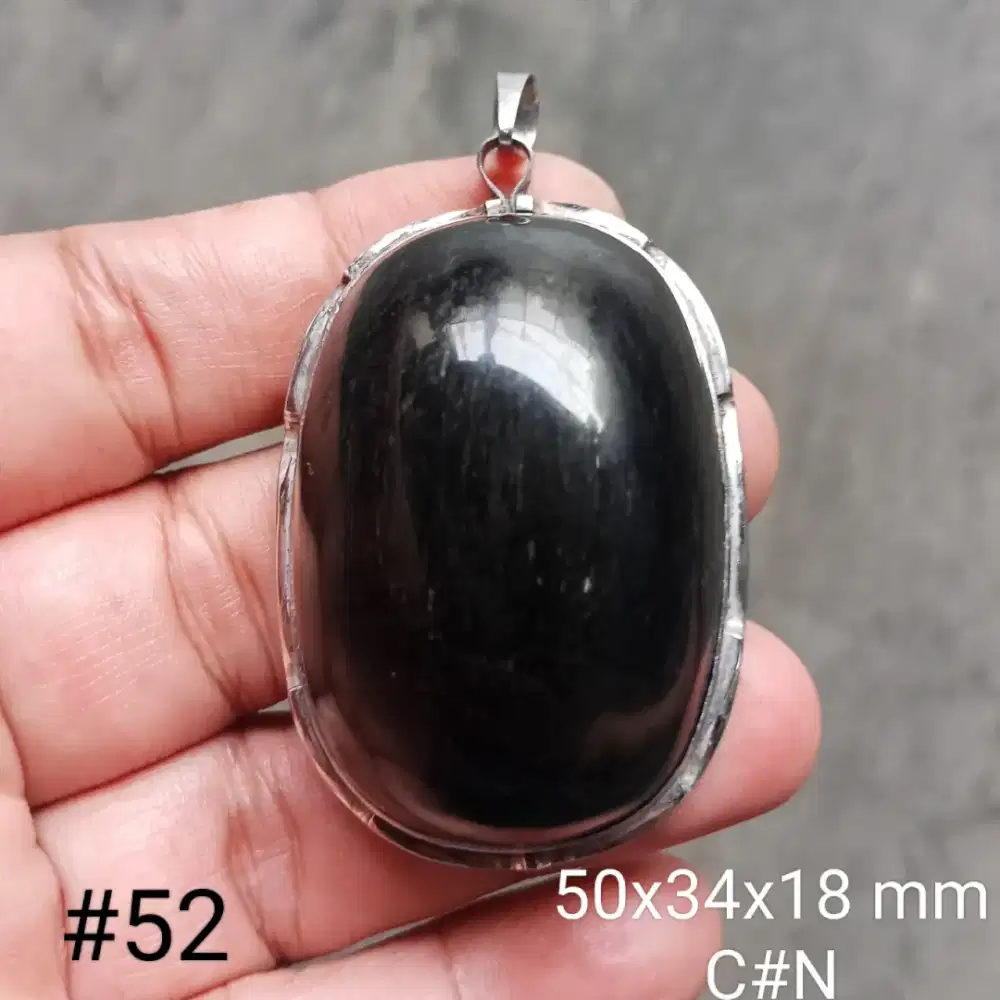 Liontin batu natural fosilkayu kelor