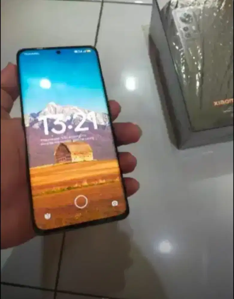 Jual cepat Xiaomi mi 12 ram. 8/256 Layar curve