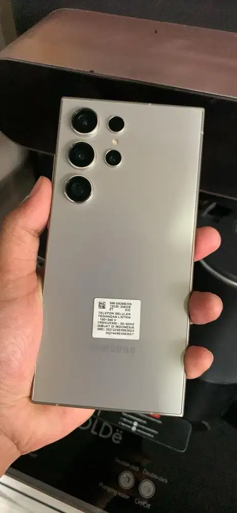 Samsung S24 ultra 12/256 gb sein