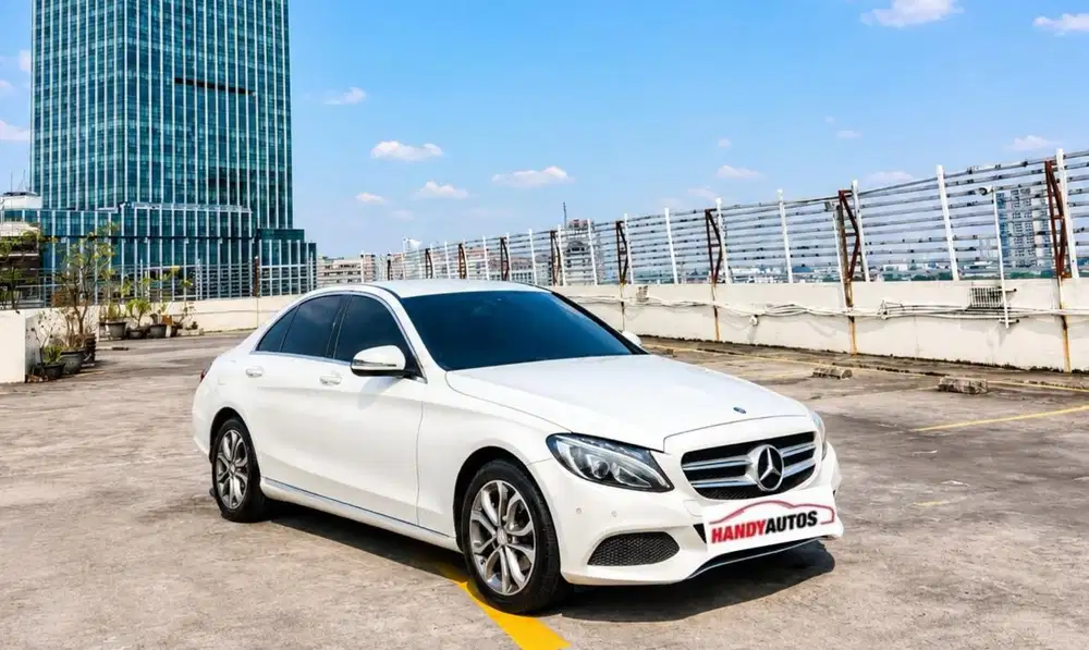 Mercedez Benz C200 Avantgarde 2016 Automatic Putih