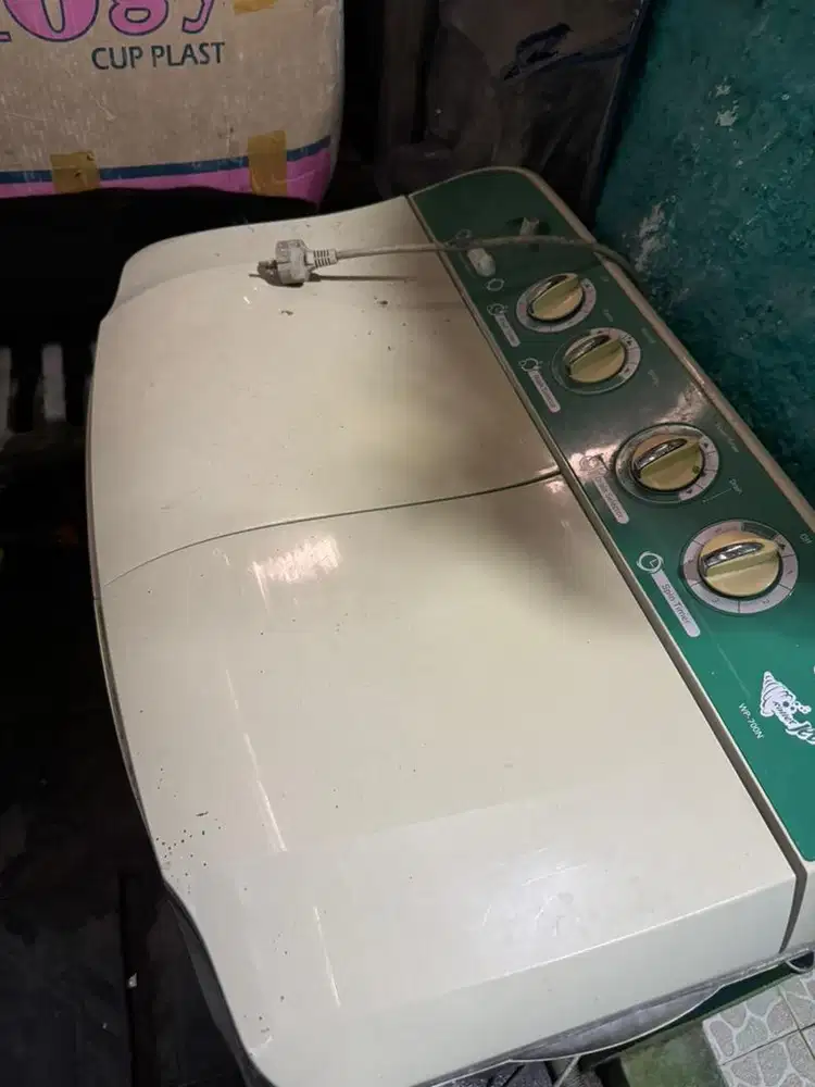Mesin Cuci 2 tabung