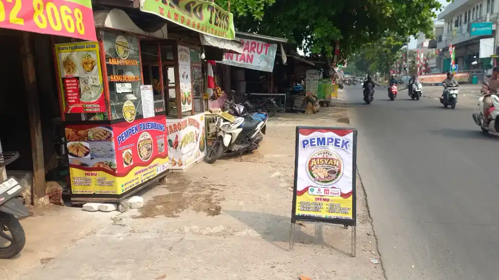 Dibutuhkan karyawati untuk jaga kios pempek