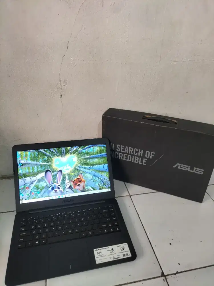 Asus Vivobook E402YA Fullsett Siap Pakai No Minus