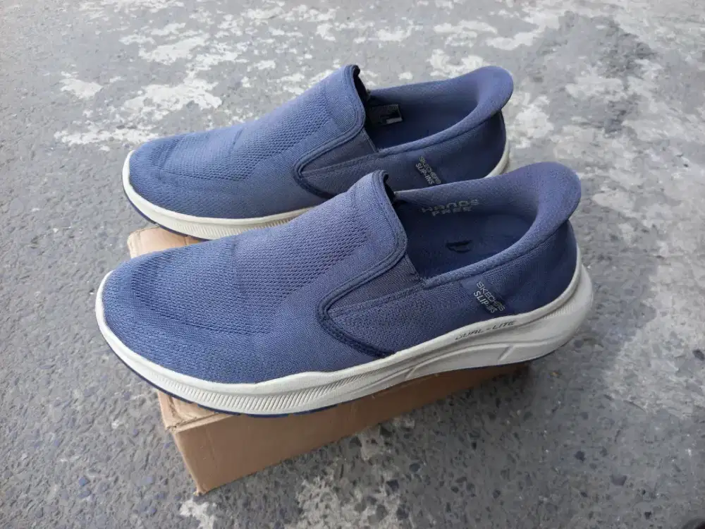 Sepatu skechers slip ins equalizer ori size 45
