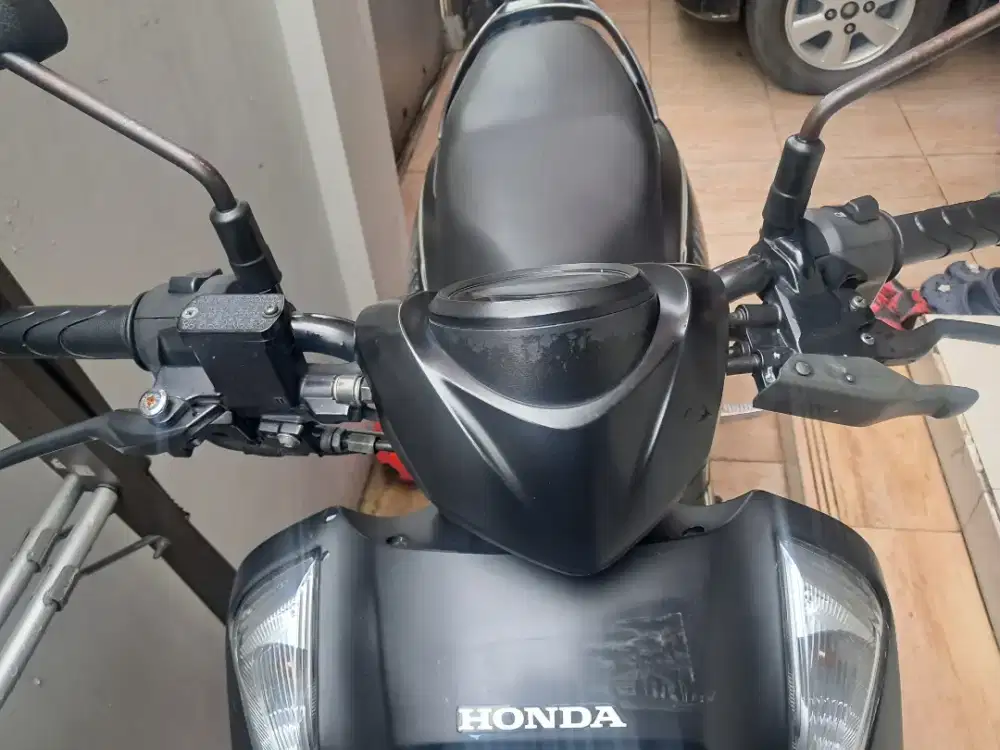 Genio 2021 Warna Hitam