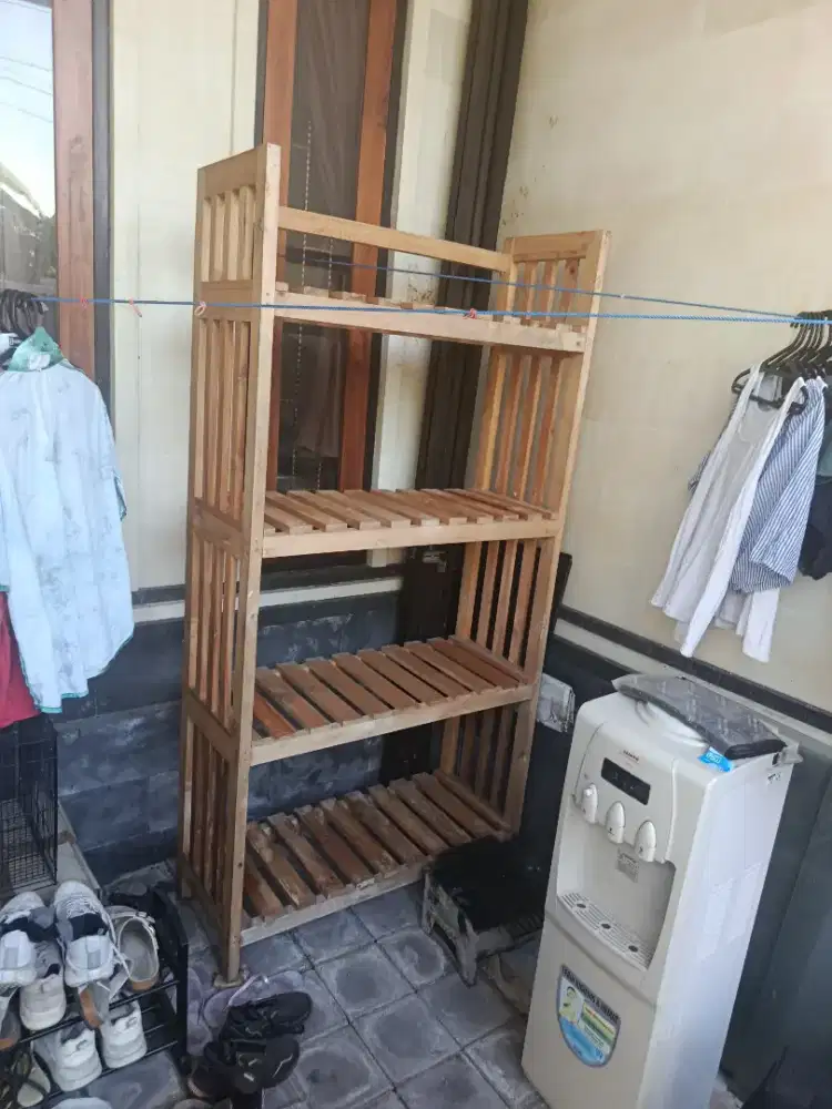 Rak Kayu Mindi Tinggi