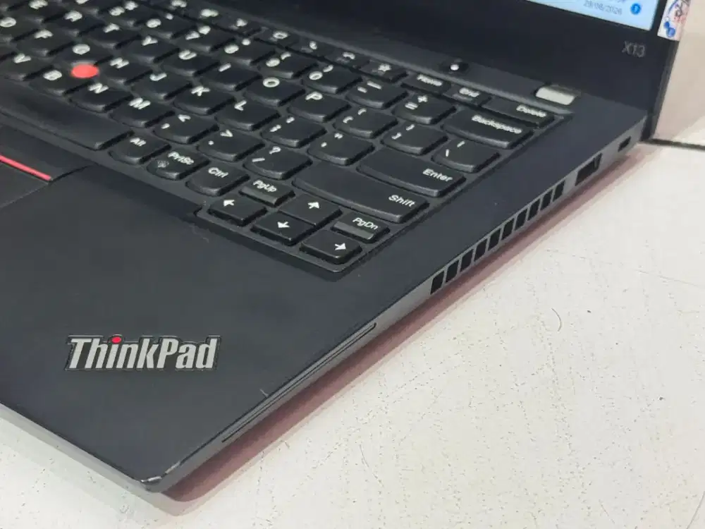 Lenovo Thinkpad X13  Prosesor Intel core i7-10510U/Ram 8GB/SSD 512GB
