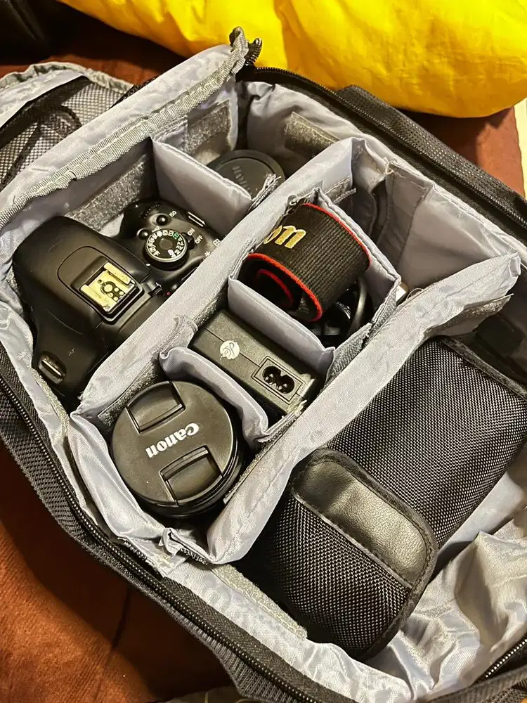 Canon 600D siap pakai full set