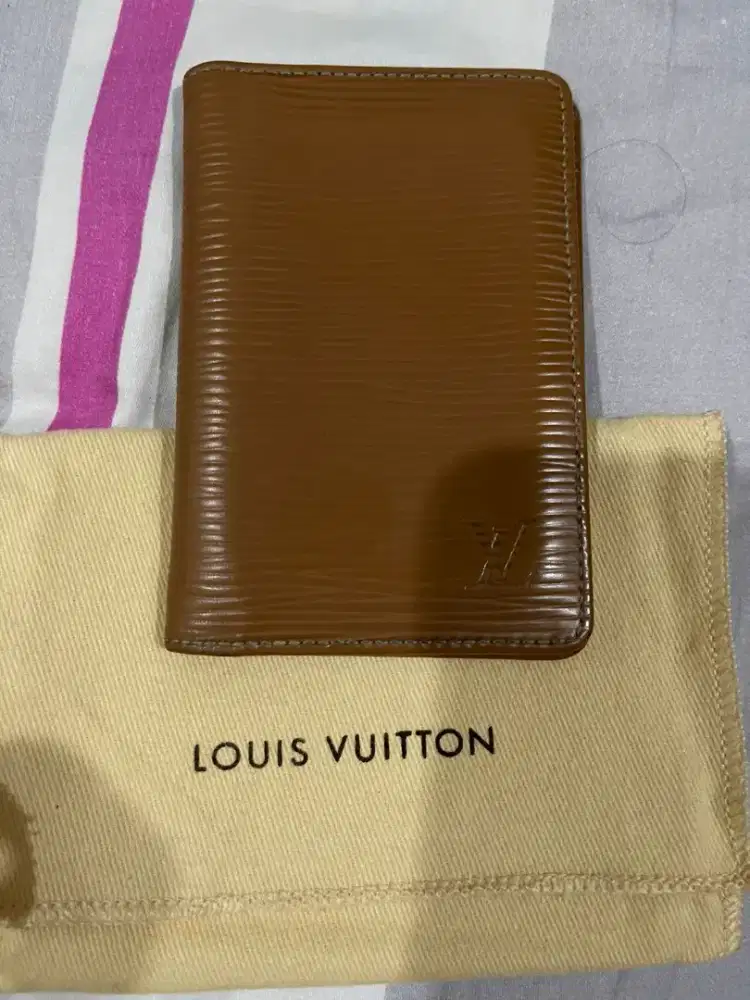 Louis Vuitton LV Pocket Organizer Epi Leather original authentic