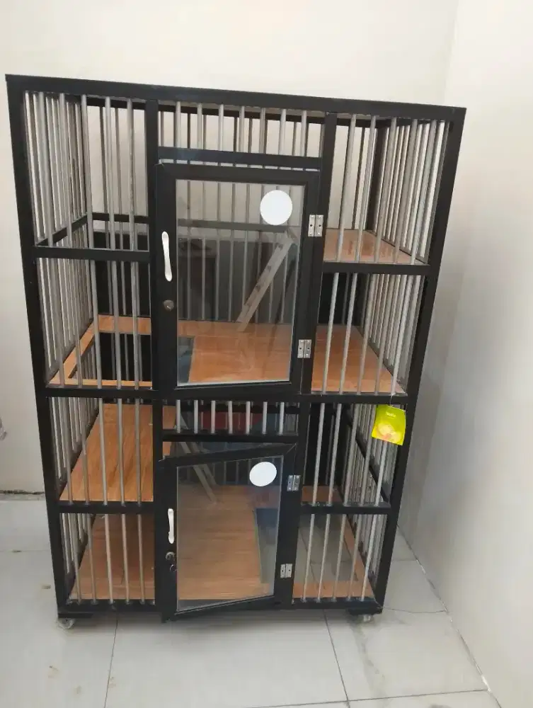 Kandang Kucing tingkat