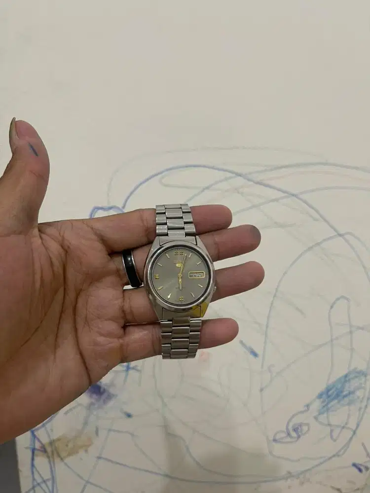 Seiko 5 vintage dial gray call 7009