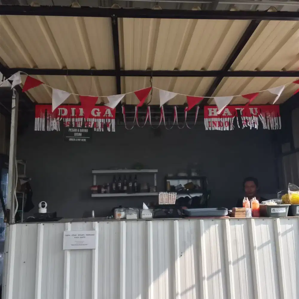 Lowongan pekerjaan supervisor dan staff cafe