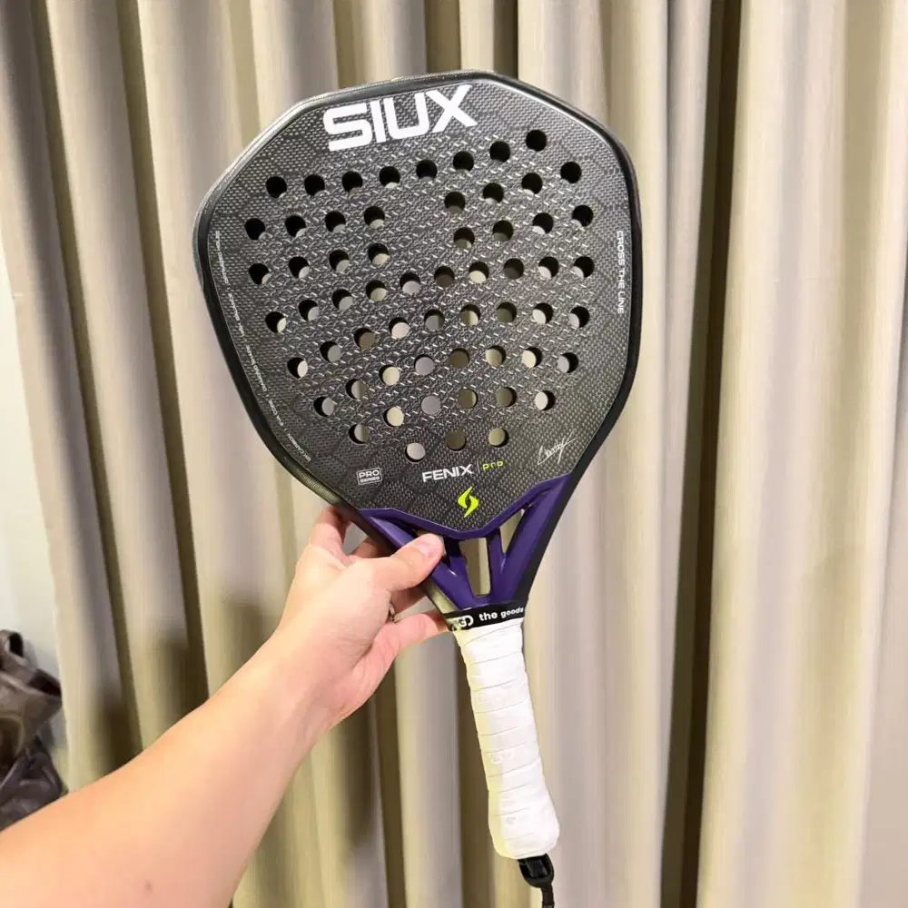 WTS SIUX Fenix Pro 6 2026 by Leo Augsburger - Black raket Padel