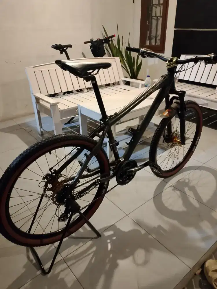 SEPEDA XC UNITED DOMINATE size 26.