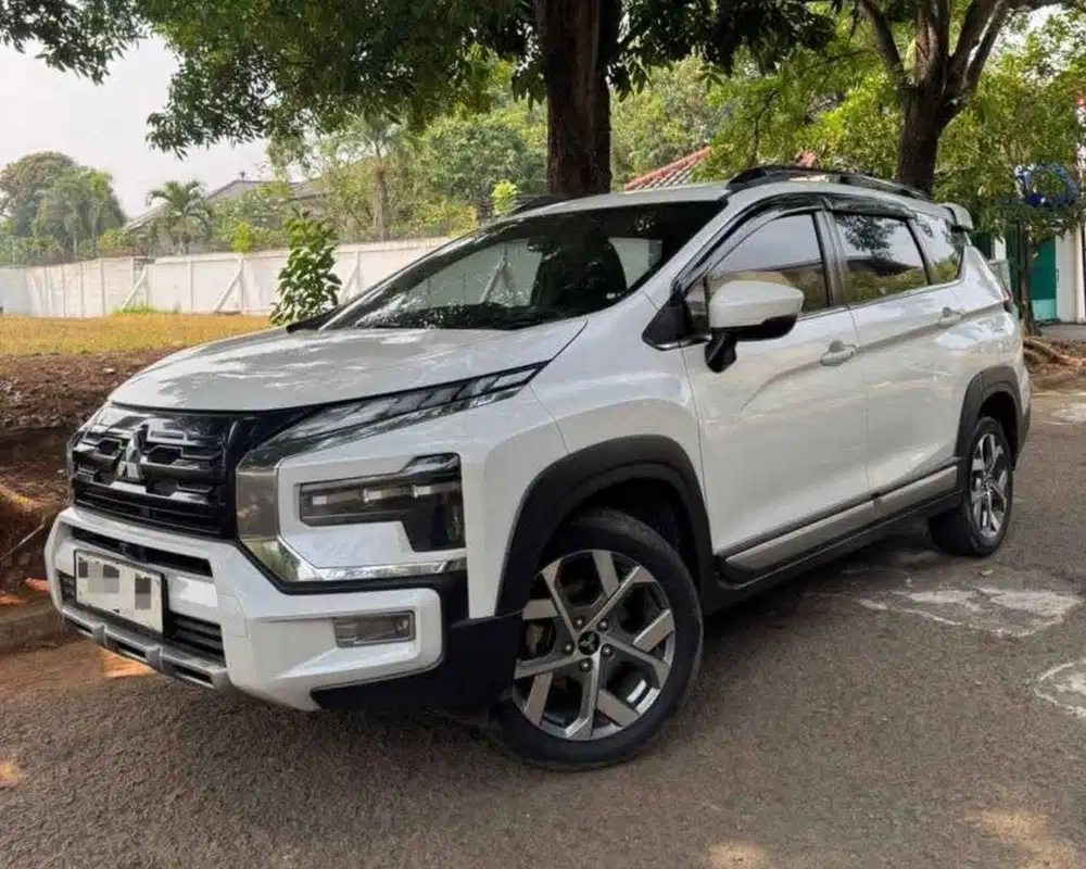 LOW KM PAJAK PANJANG Mitsubishi New Xpander Cross AT 2022 Istimewa Con