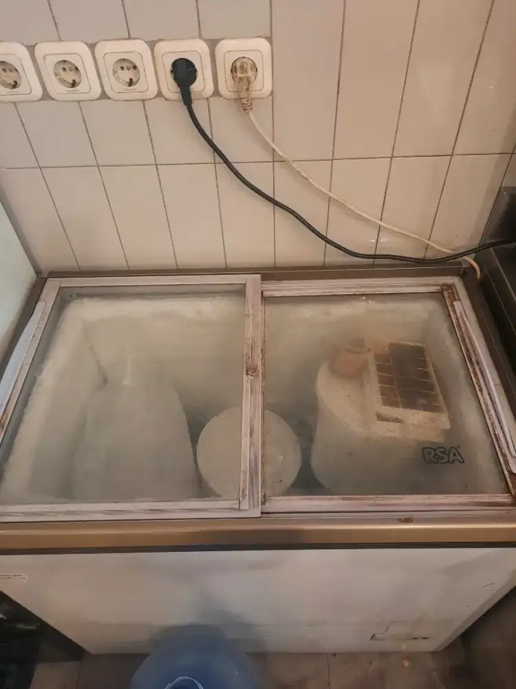 Chest freezer gea
