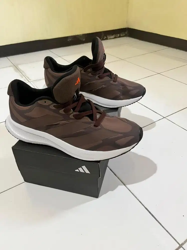 Adidas casual running