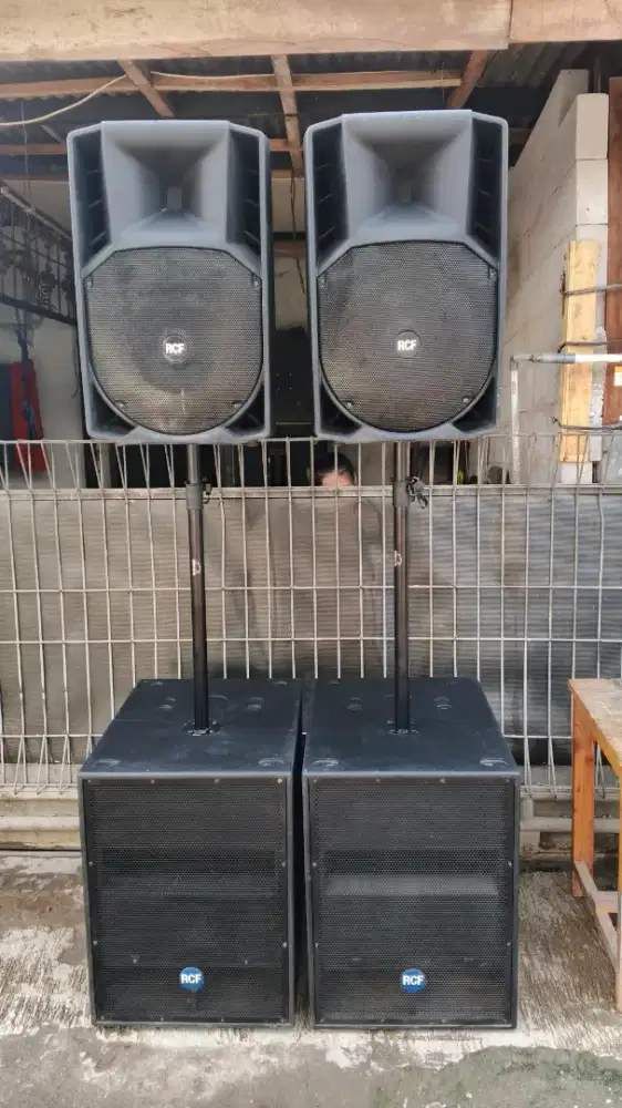 Rcf subwofer 8002 dan rcf art 425