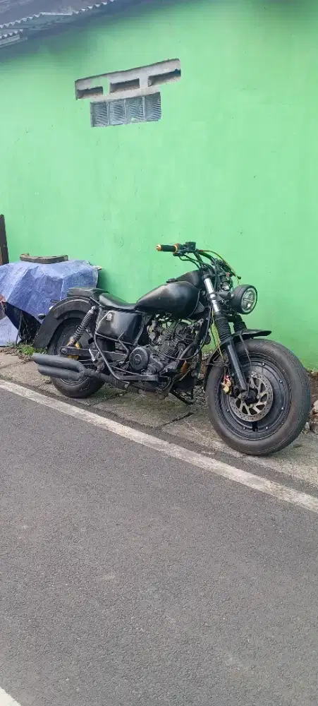motor byson custom bobber
