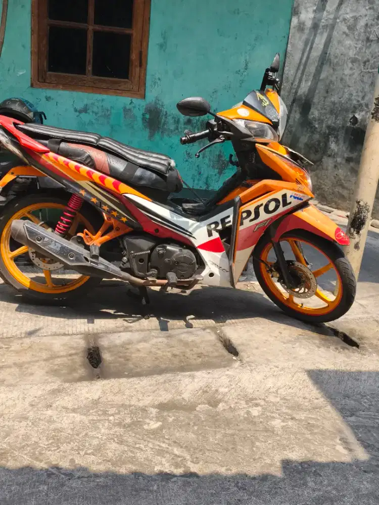 Honda Blade 125 fi JUAL BUTUH