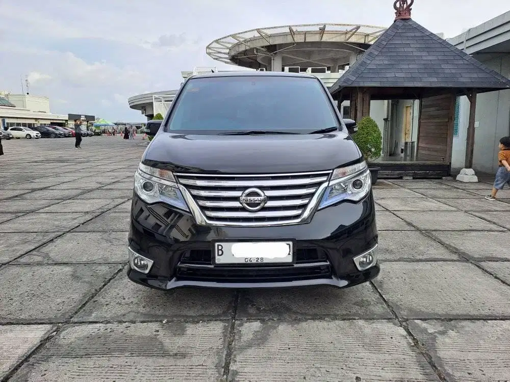 [DP MINIM] Nissan serena 2.0 HWS Highway Star AT Hitam NIK 2015 2016
