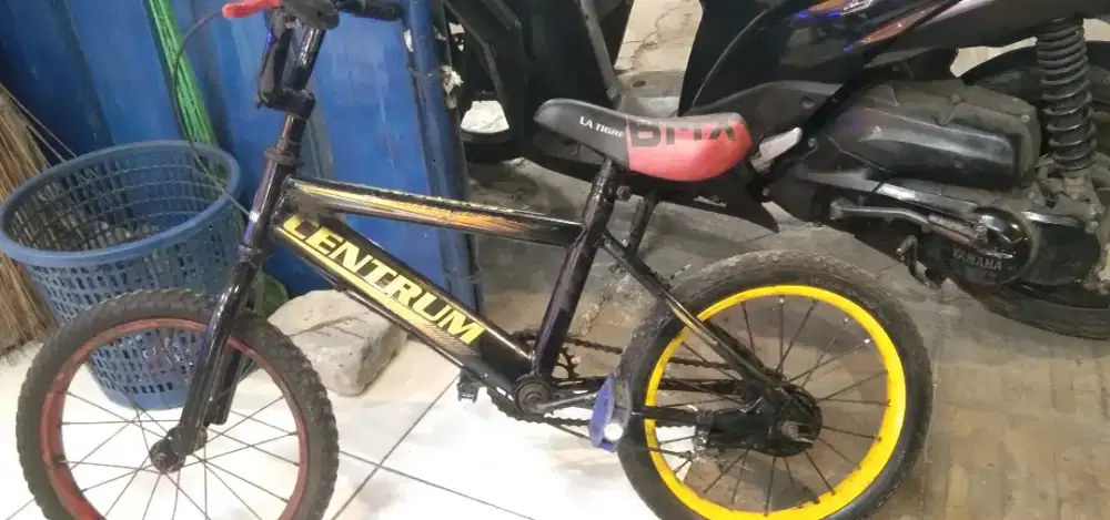 sepeda BMX ukuran 16 merk genio