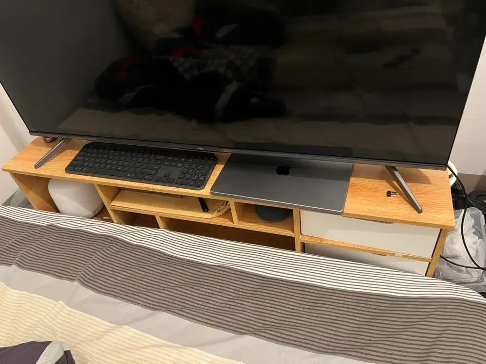 Springbed + Meja tv + meja kerja