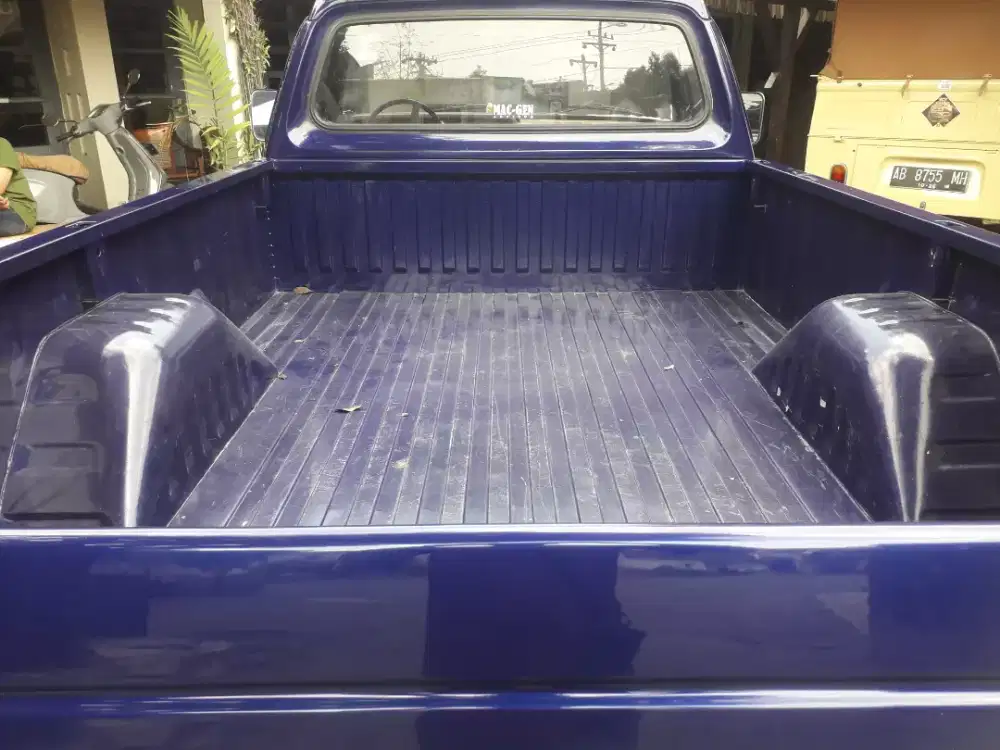 RAMCHASGER 4X4 DODGE POWER V8 AUTOMATIC 1982