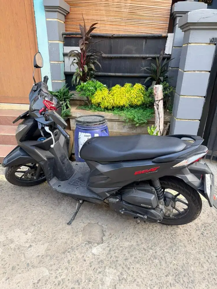 Beat Deluxe 2023 pajak Hidup 04-2027