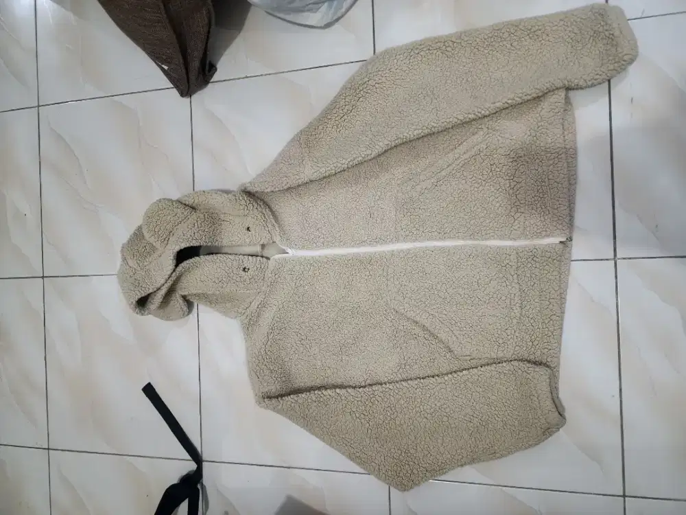 Jaket tebal coklat