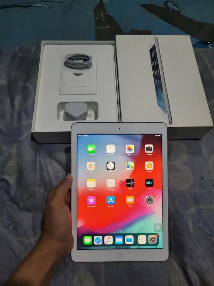 Jual BU Apple iPad Air 1 32GB Fullset Mulus Like New