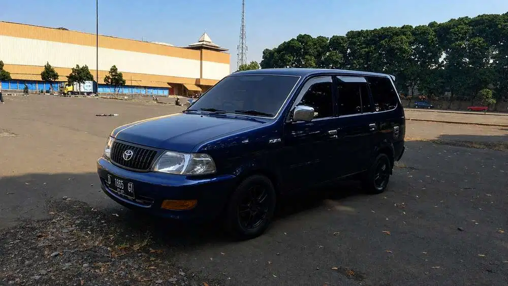 Toyota Kijang 2003 Bensin