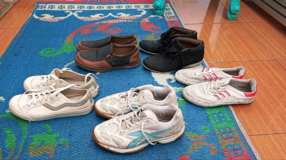 Sepatu jual borongan ukur 41 lokasi BANTUL JOGJA