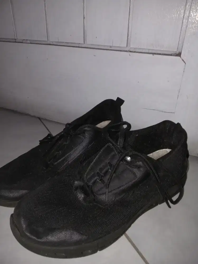 sepatu neckermann